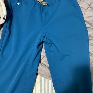 Womans fig scrub pants